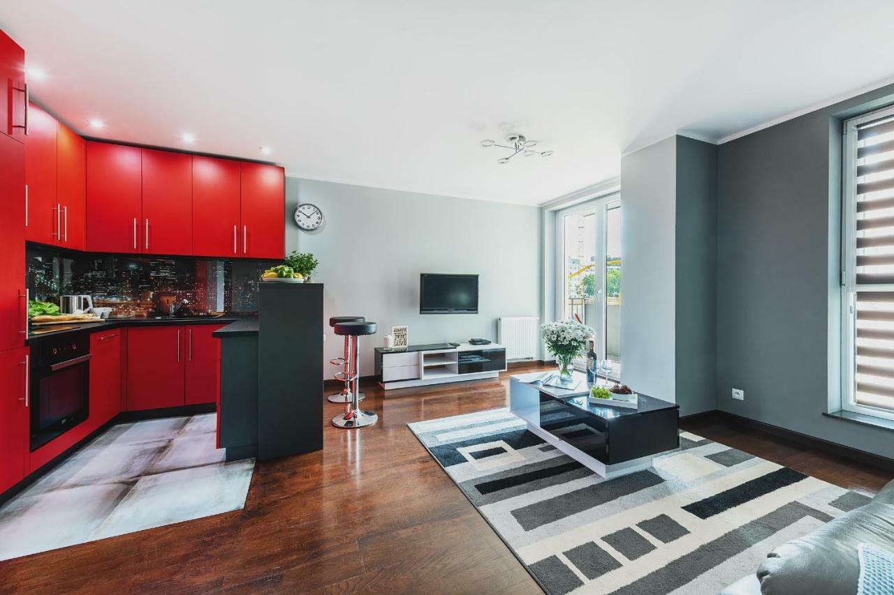 Apartment P&o Wola Tarasy Warschau